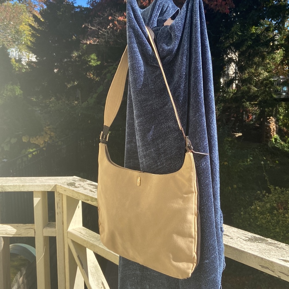 Bally Mod Hobo Brown Leather Beige Canvas Shoulder Handbag Purse - Picture 8 of 14